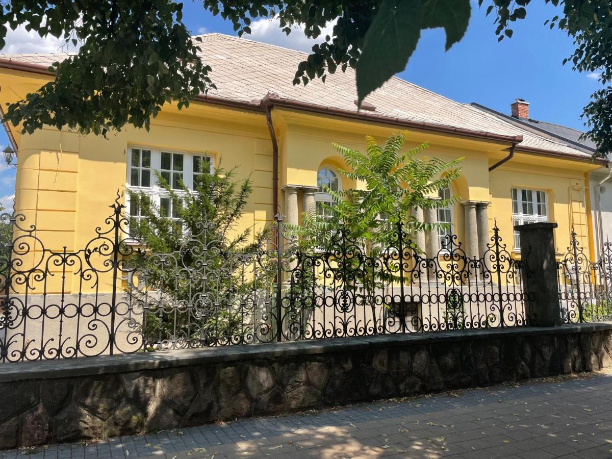 Villabaroque_Эгер Экстерьер фото